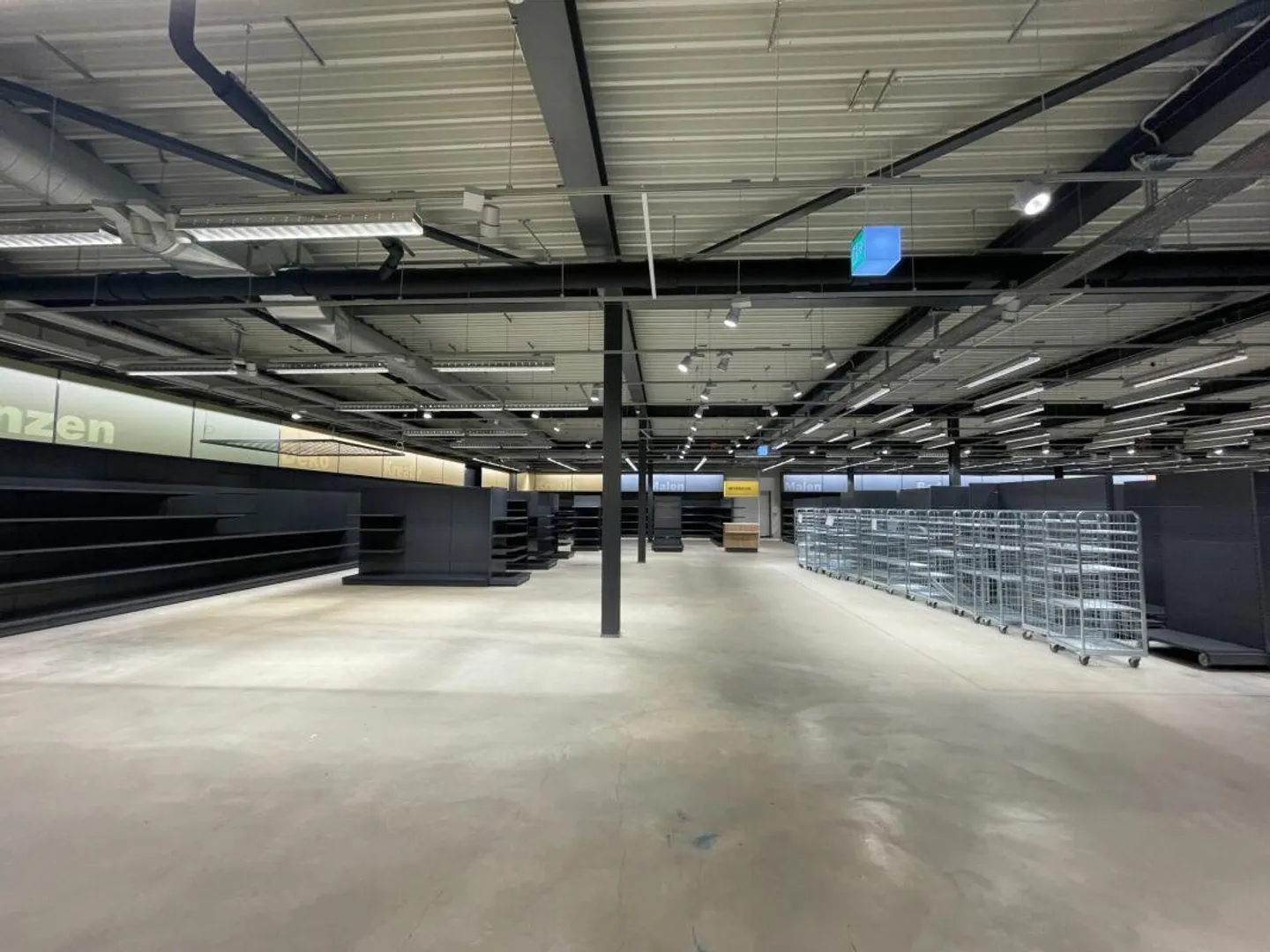 Attractive commercial property - versatile and immediately available! - Photo 2 of 20