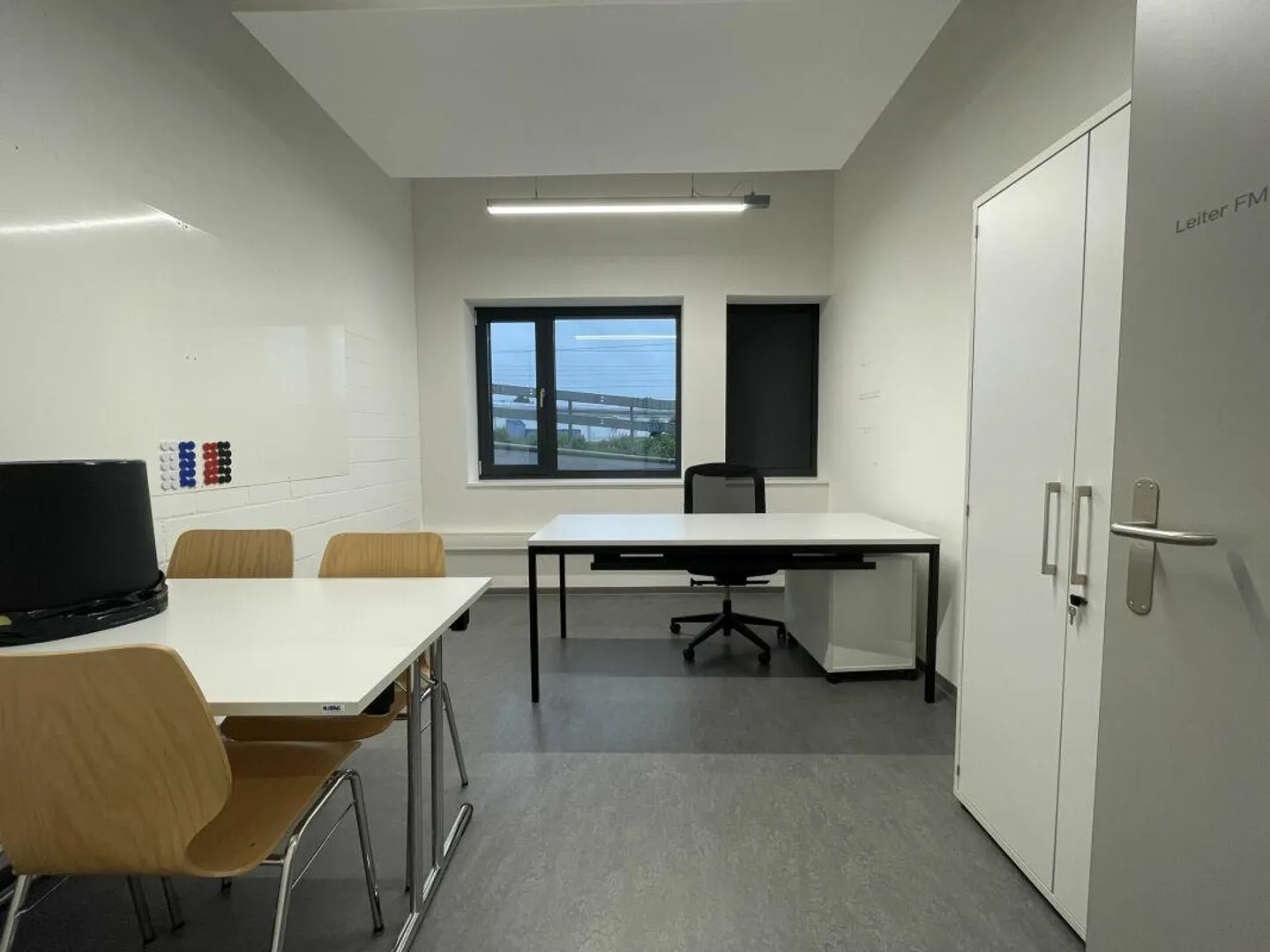 Attractive commercial property - versatile and immediately available! - Photo 17 of 20