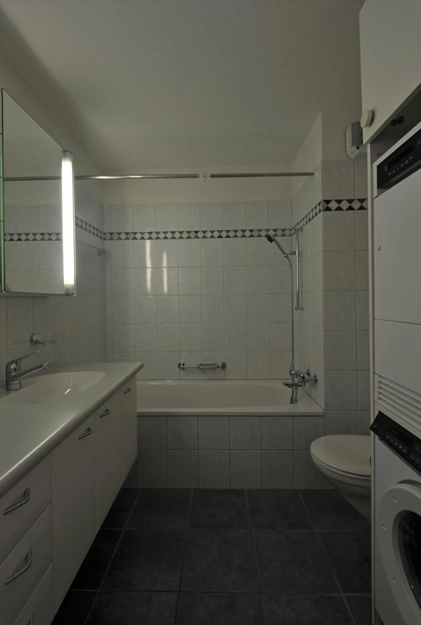 Charmante 4.5 Zimmerwohnung in Gattikon - Foto 4 von 7