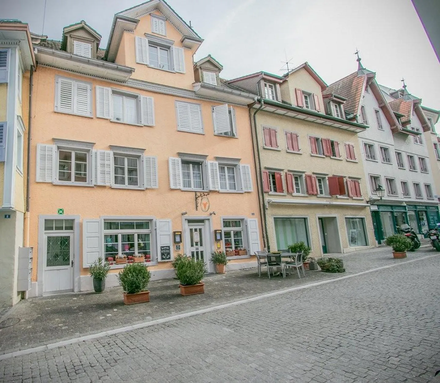 Gemütliche 2 Zimmer-Wohnung in der Altstadt von Arbon - Foto 1 von 5