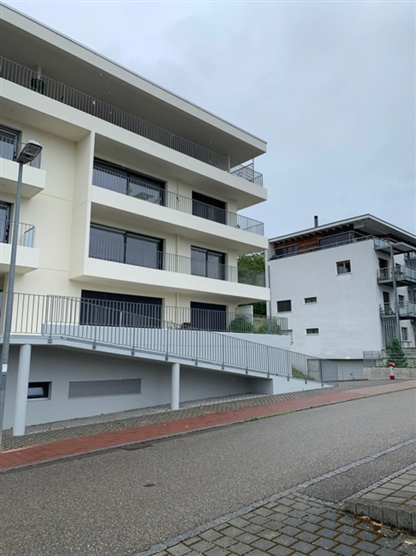 For Sale - Beautiful Bright 3.5 Room Apartment of 75 m² on the 2nd Floor - Photo 14 of 14