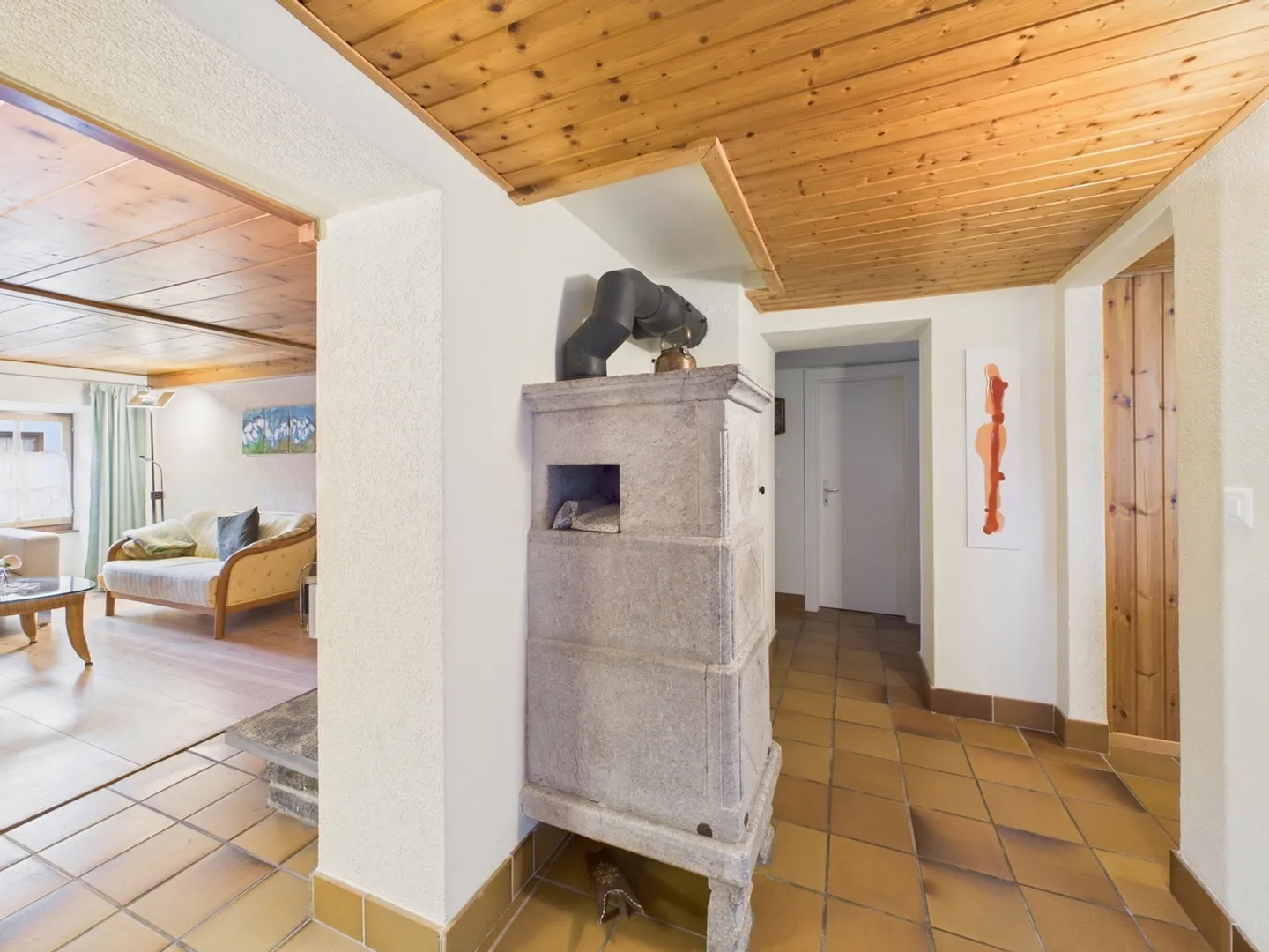 Charming 3.5 Apartment in Corin, Crans-Montana - Photo 4 of 12