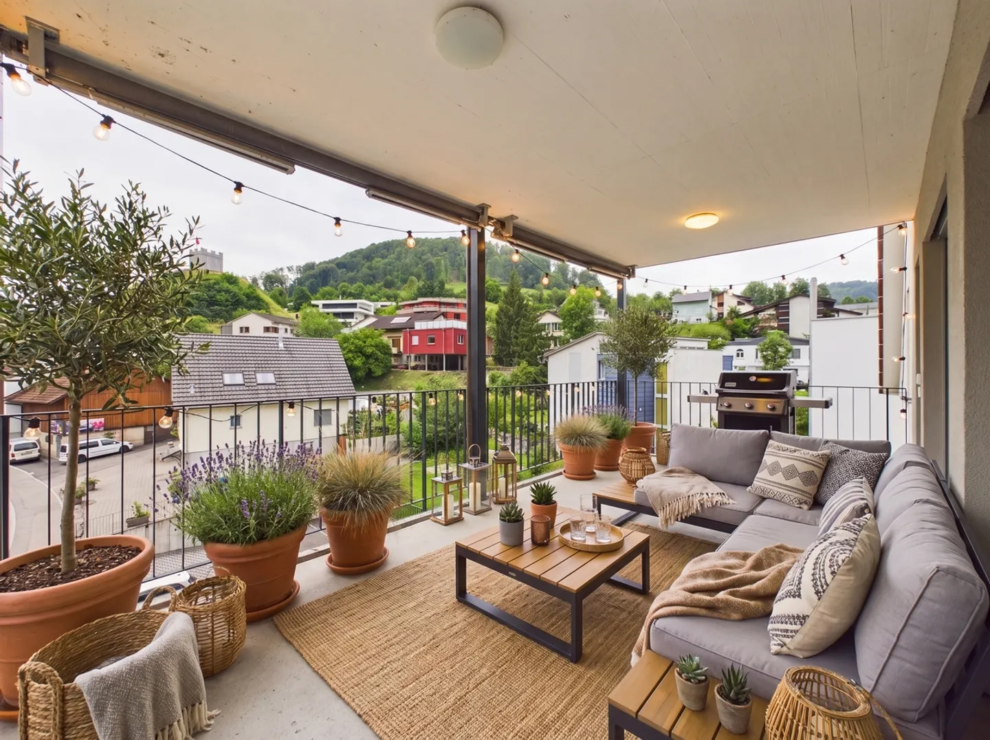 Maisonette moderna di 5,5 stanze con balcone, Zunzgen - Foto 2 di 9