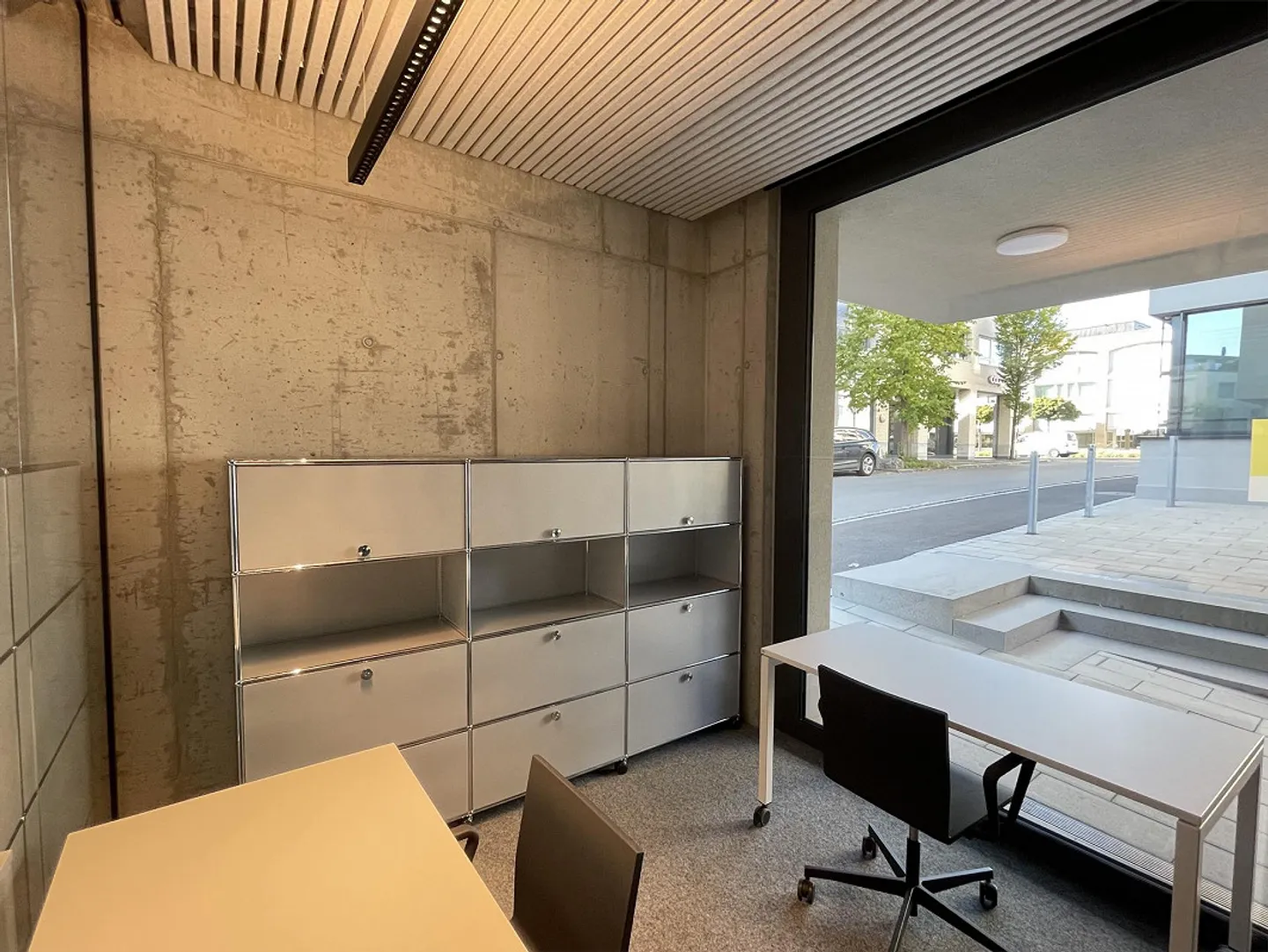 Office in a central prime location in Cham - Photo 8 of 9