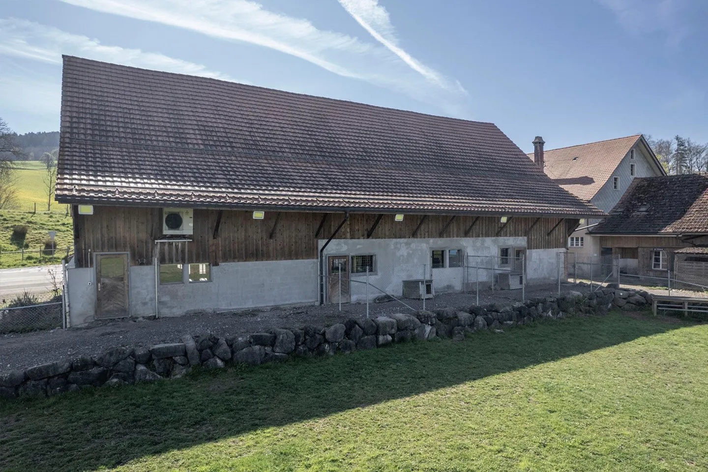 Farmhouse with Potential - Photo 4 of 17