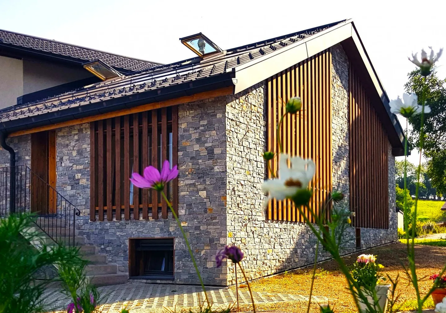 Ecological Charming House NEW with Garden, Parking Spaces and Beautiful View - Photo 1 of 12