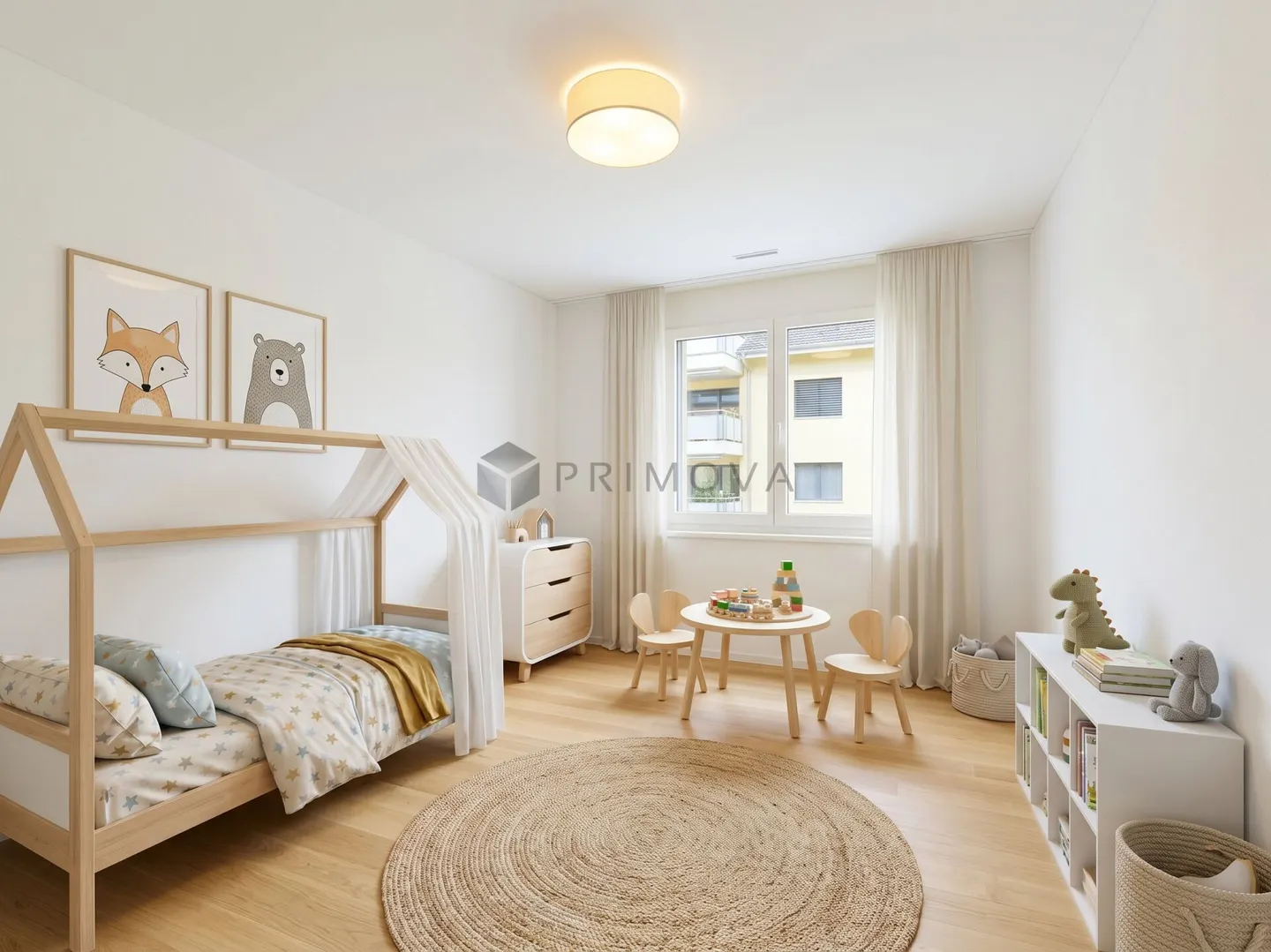 Appartamento 4.5 camere ristrutturato di alta qualità con terrazza soleggiata a sud a Trimmis - Foto 2 di 11
