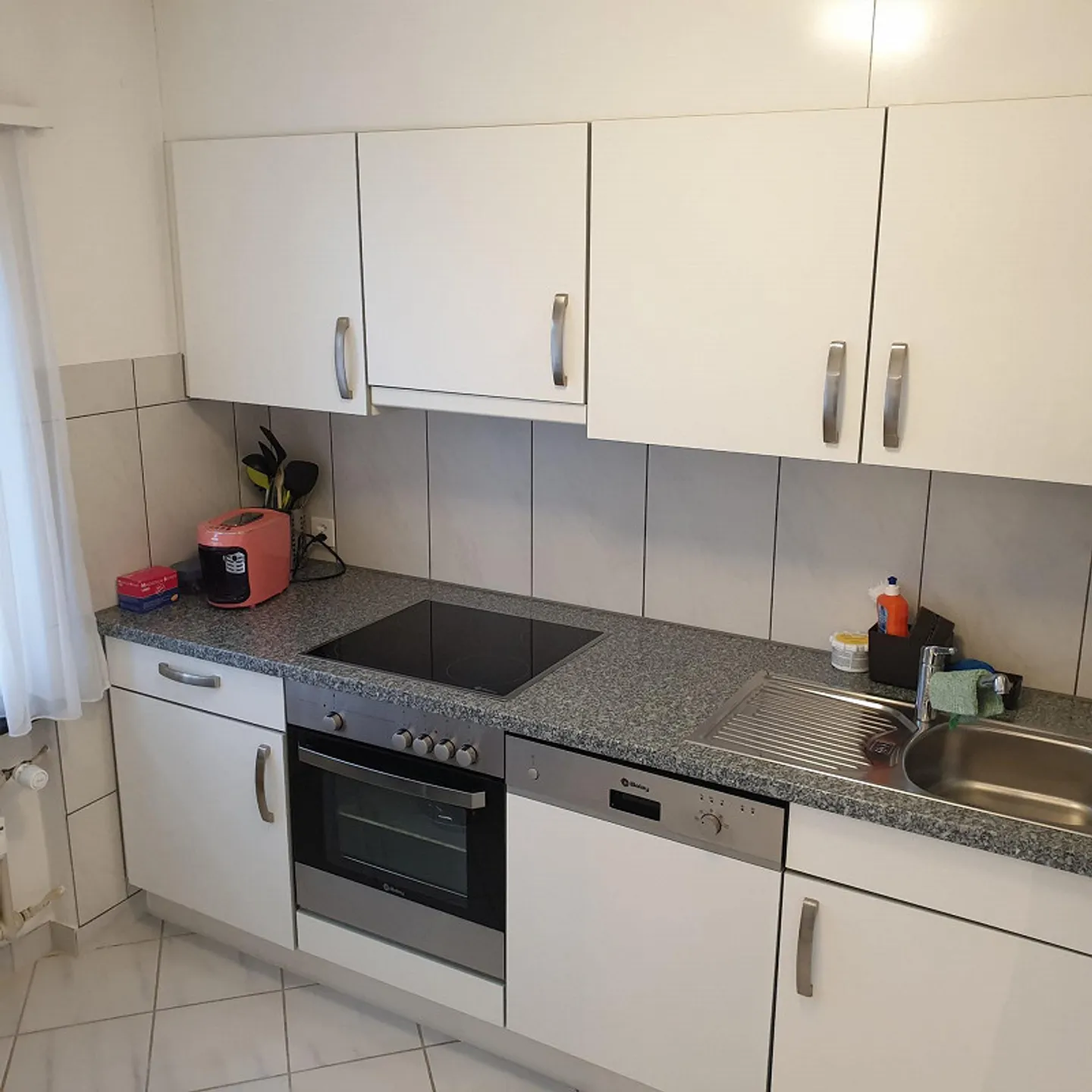 Very bright spacious 3.5 room apartment - Photo 4 of 8