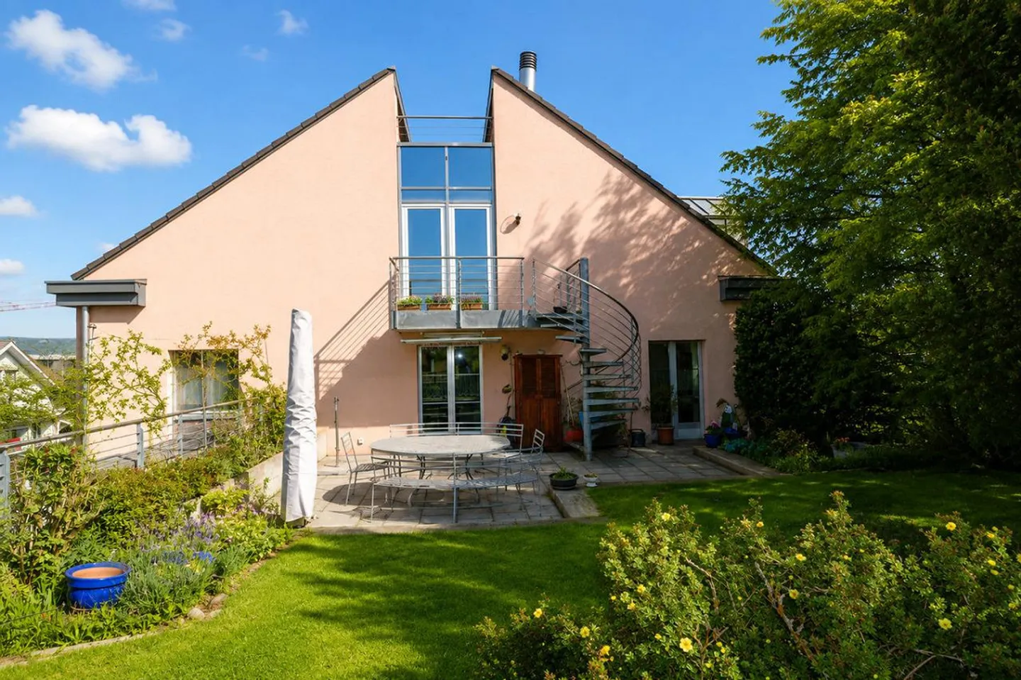 Duplex mit toller Dachterrasse - Foto 1 von 10