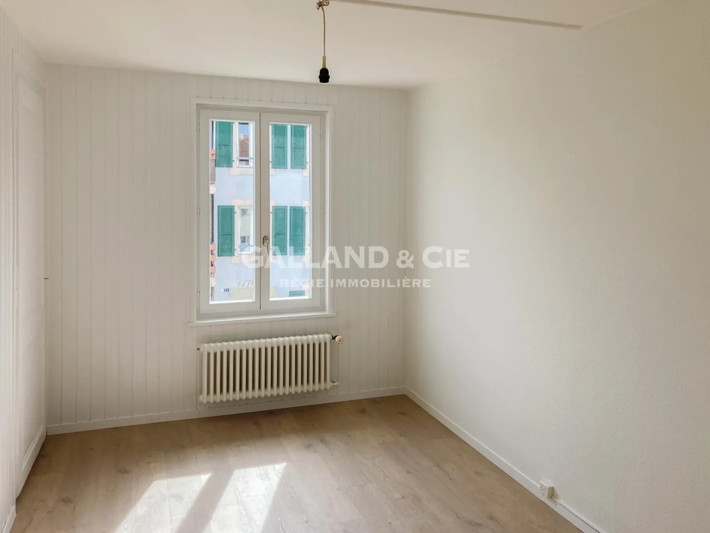 Appartamento con una bella superficie - Foto 4 di 6