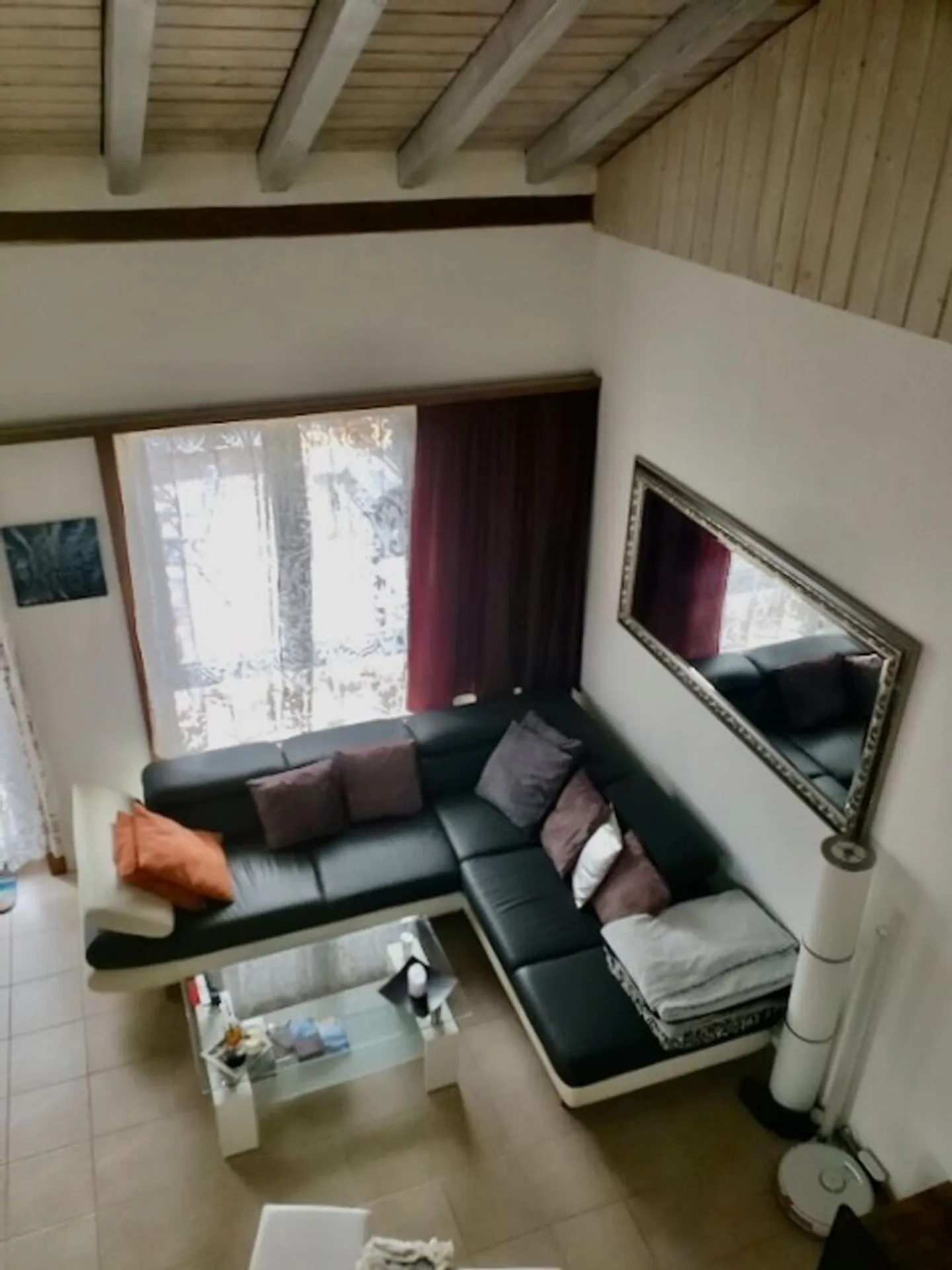 Schöne Gelegenheit: Reihenhaus mit 6,5 Zimmern, Terrasse, Schwimmbad, Jacuzzi, Garage, 4 Parkplätze - Foto 5 von 13