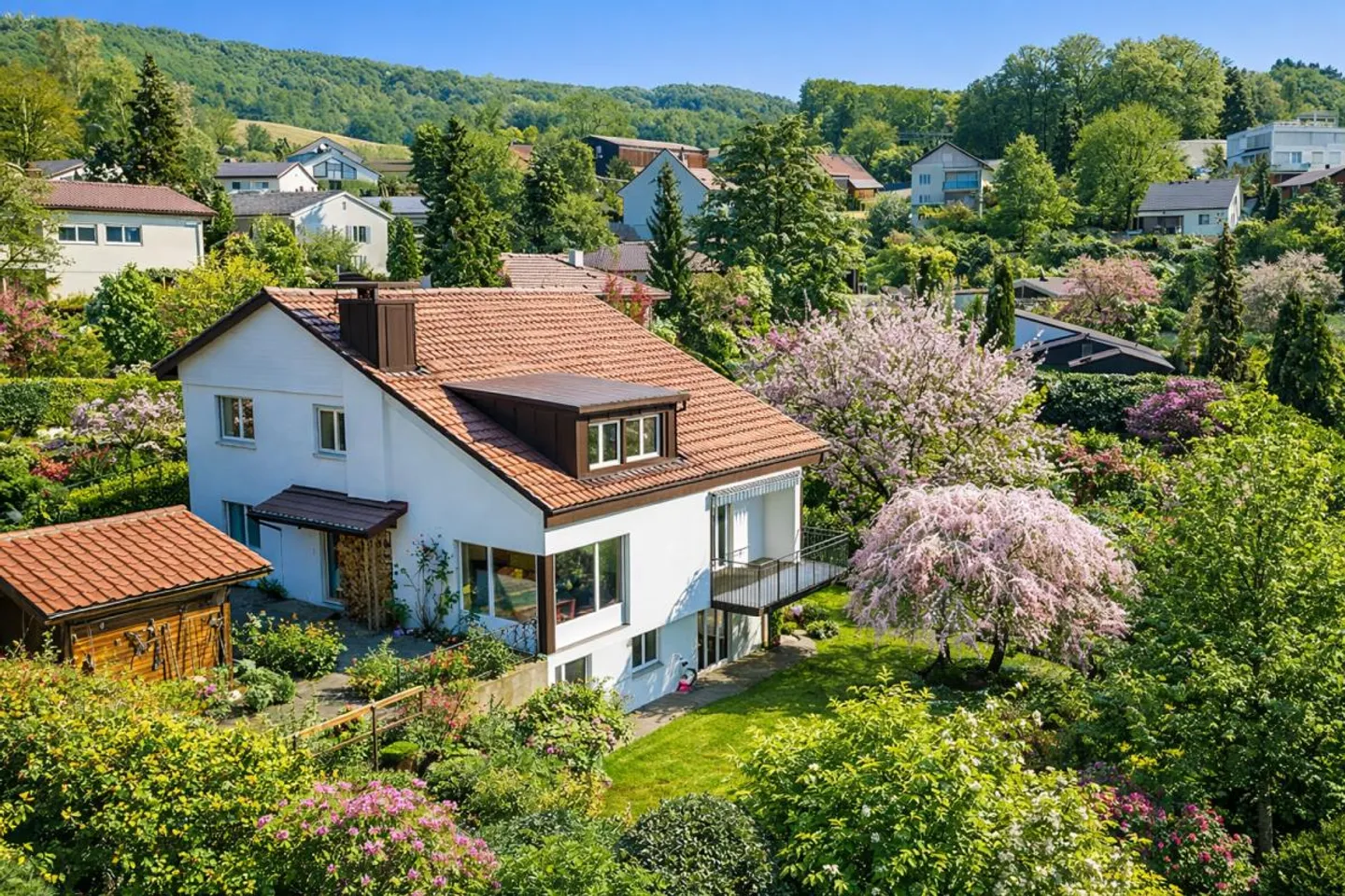 Living. Working. Enjoying the view. - Photo 1 of 22