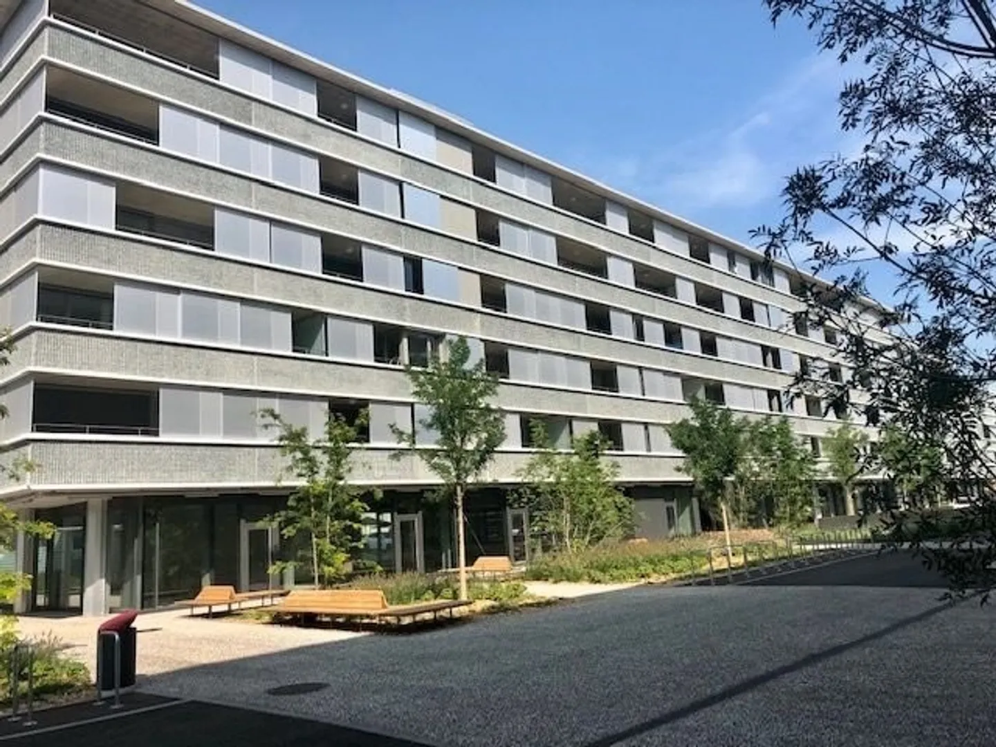 Suchen Sie eine Wohnung, in der es sich gut leben lässt mit Parkplatz? - Foto 1 von 10