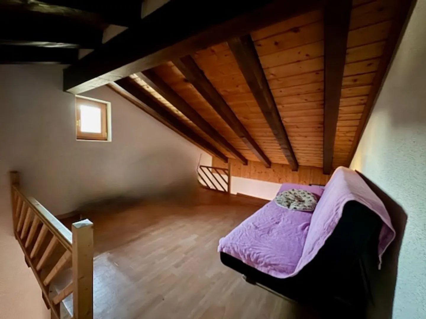 Schöne Gelegenheit: Reihenhaus mit 6,5 Zimmern, Terrasse, Schwimmbad, Jacuzzi, Garage, 4 Parkplätze - Foto 13 von 13