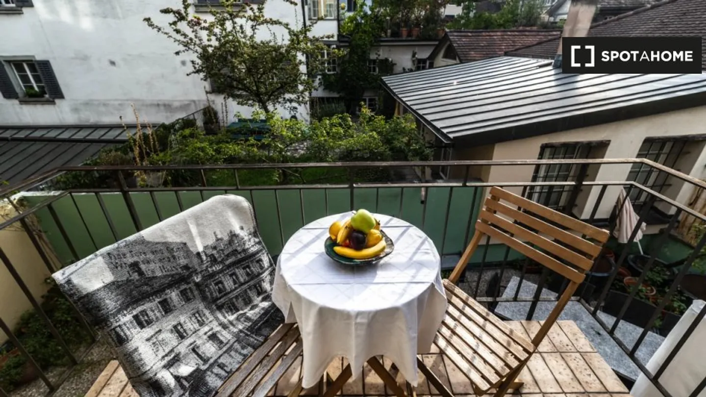 Entdecke, besichtige und miete dein neues Zuhause online mit vollem Vertrauen. - Foto 2 von 13