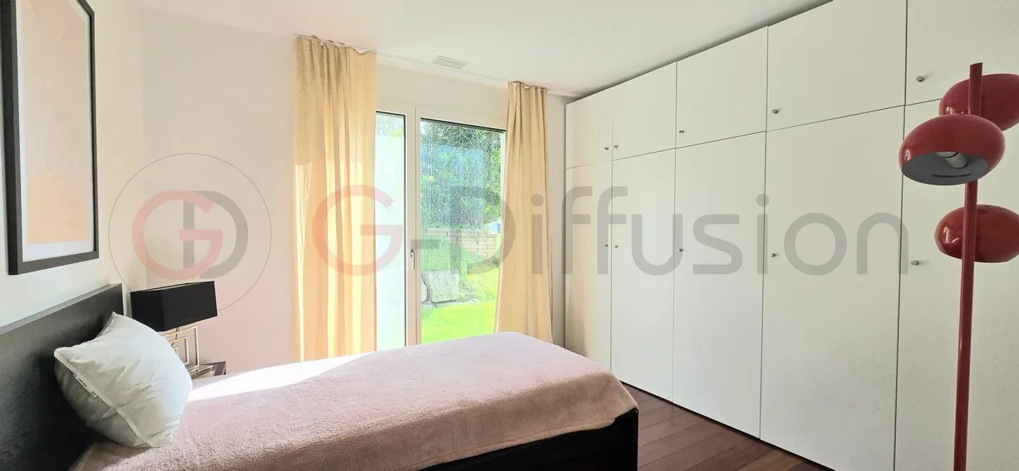 Luxury 3.5 room furnished flat - Appartement 3.5 pcs meublé de standing - Photo 10 sur 13