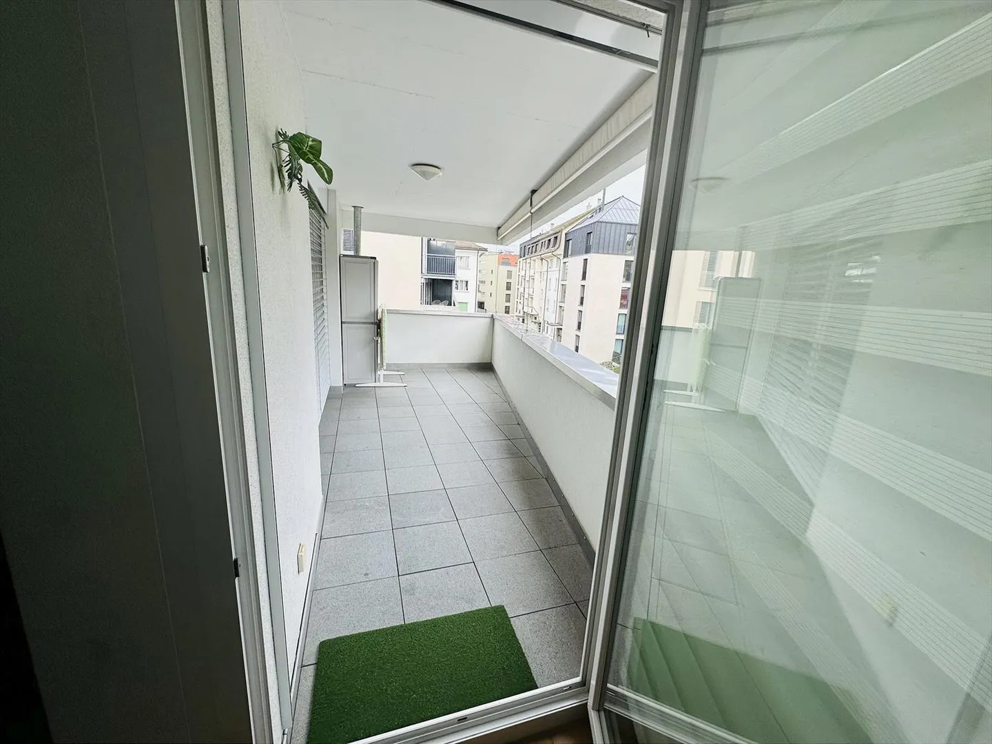 03101 - Appart. 3½ PCES (4.1) - CH. MONTREVERS 31 - FRIBOURG - Foto 2 von 10