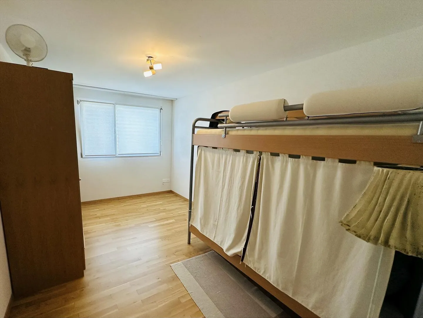 03101 - Appart. 3½ PCES (4.1) - CH. MONTREVERS 31 - FRIBOURG - Foto 4 von 10