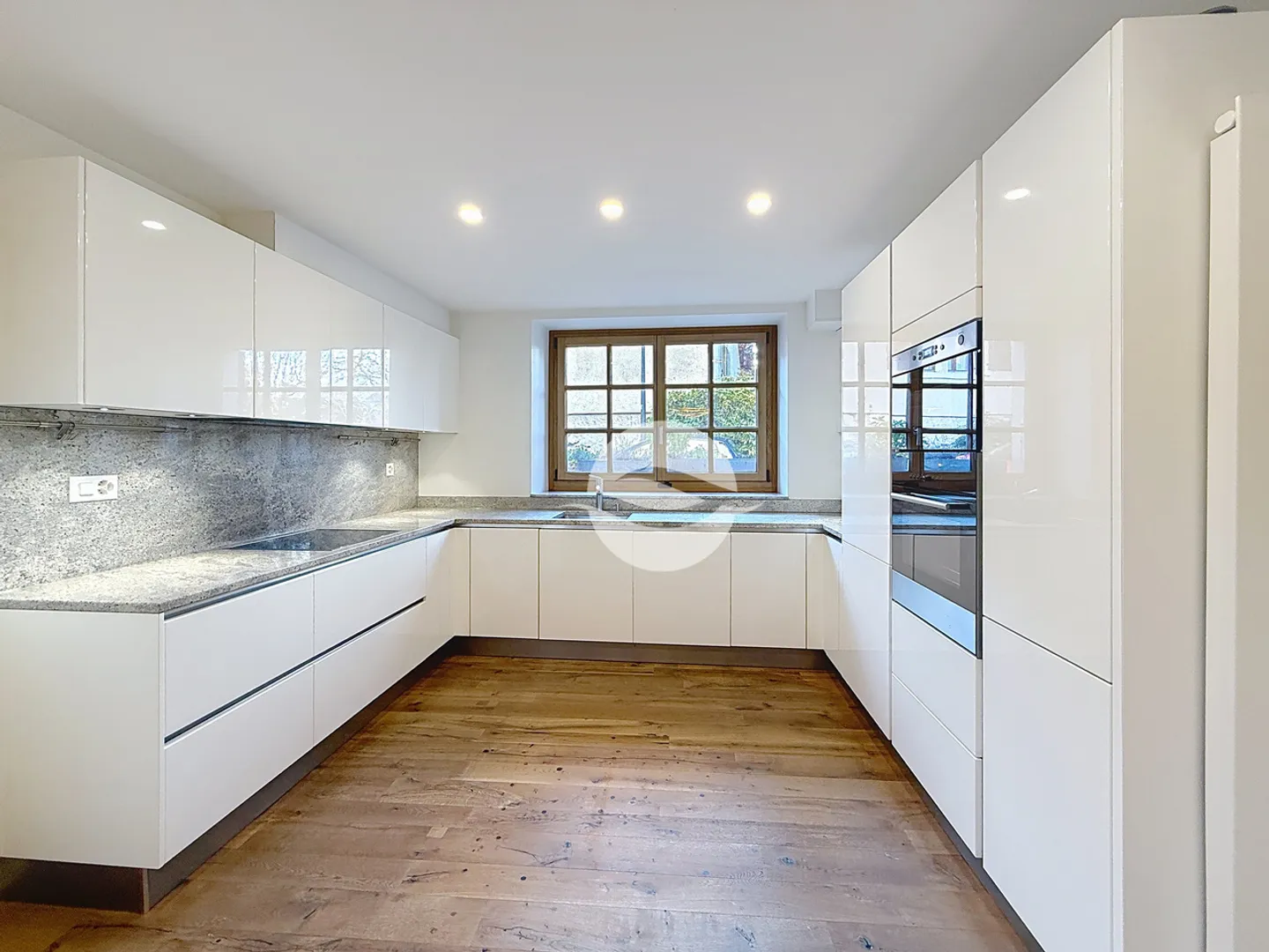 Incantevole casa di villaggio, 5 camere! - Foto 3 di 12