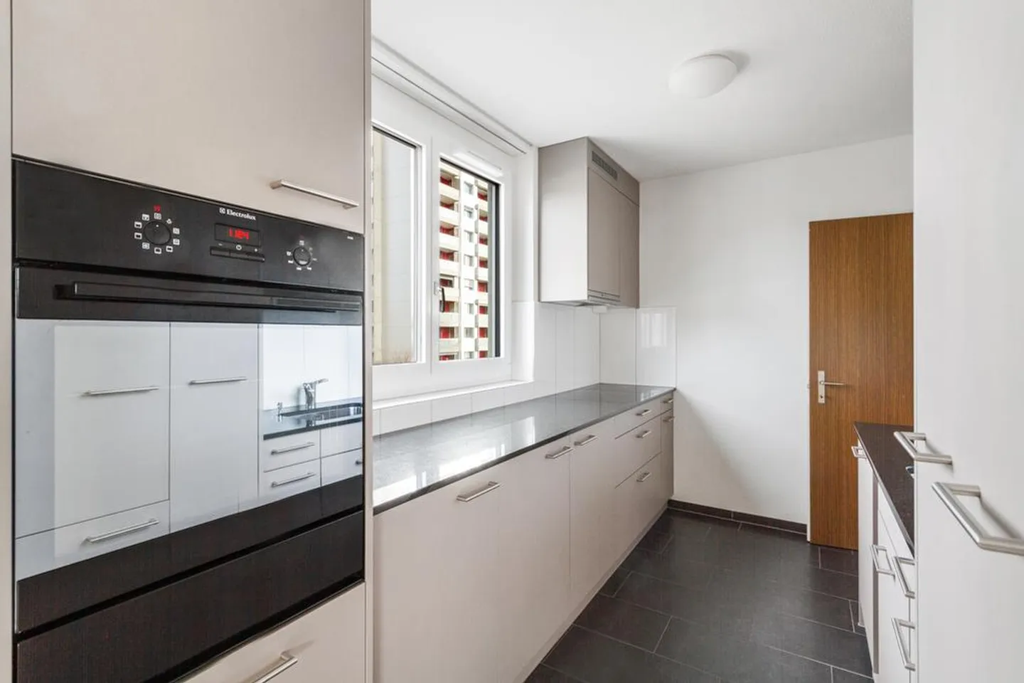 Ampio appartamento di 4.5 stanze a Thoracker - Foto 1 di 11