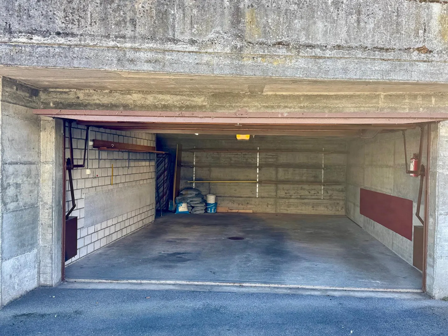 Posto auto in doppia garage, Weggismattstrasse 19, Lucerna - Foto 2 di 2