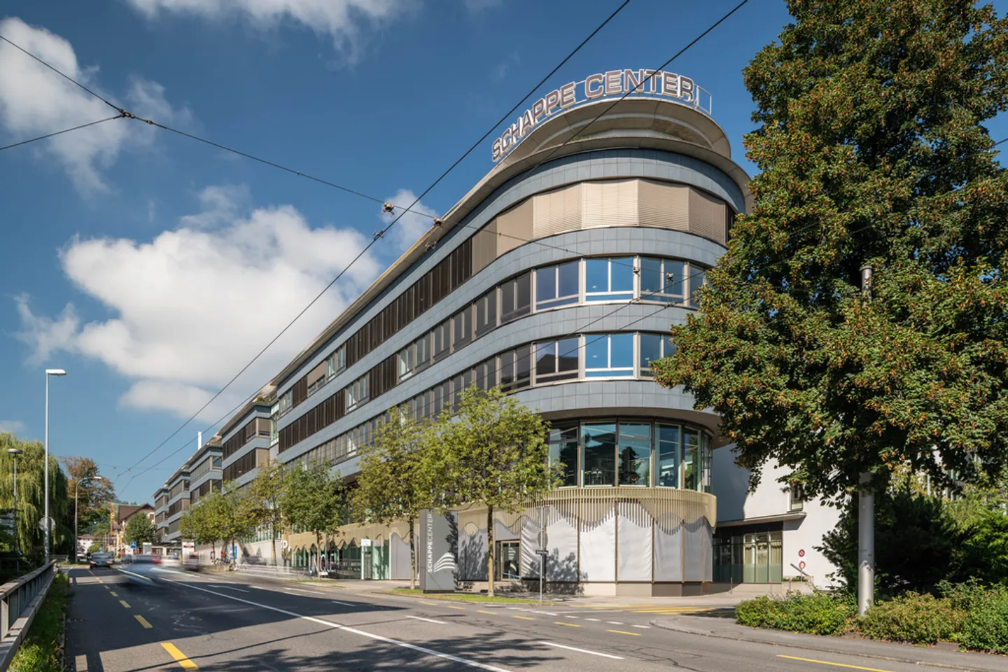 Extraordinary space for exciting business concepts - Photo 1 of 5