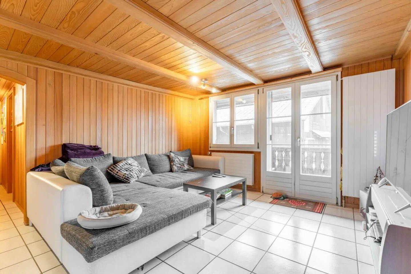 Former Sagi with Unique Charm Copy - Photo 9 of 12