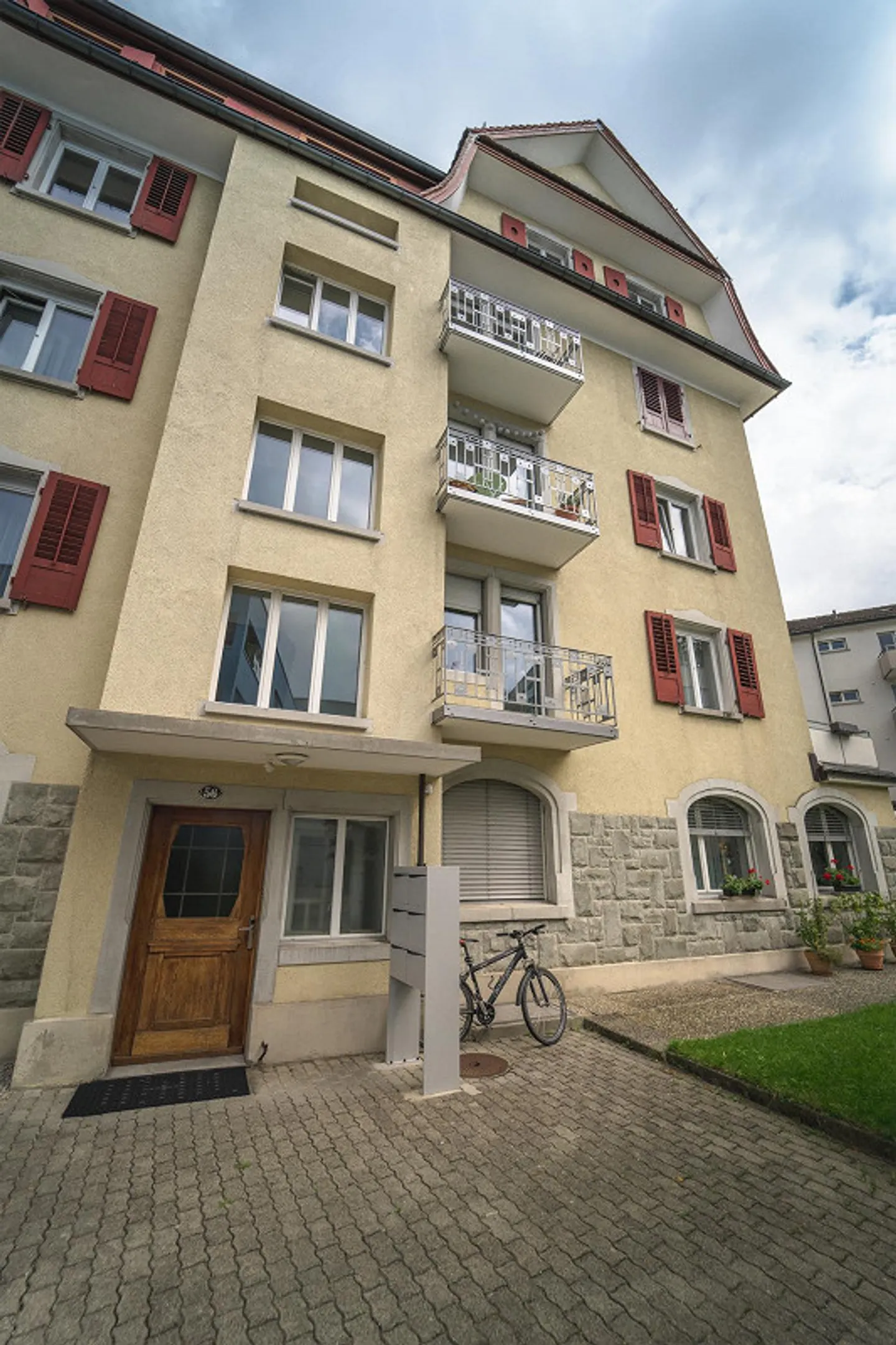 4.5-Zimmer Altbauwohnung (120 m2) mit viel Charme - Foto 19 di 19