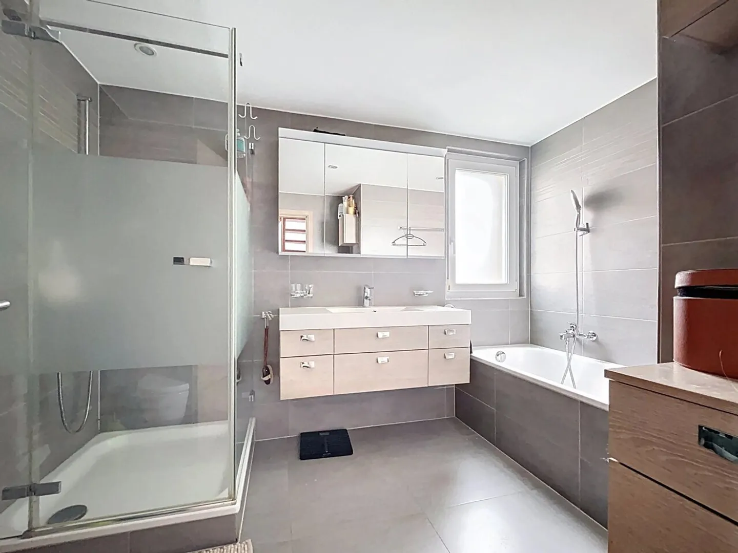 Charmante Villa mit SPA und Panoramablick auf den Jura - Foto 5 von 7