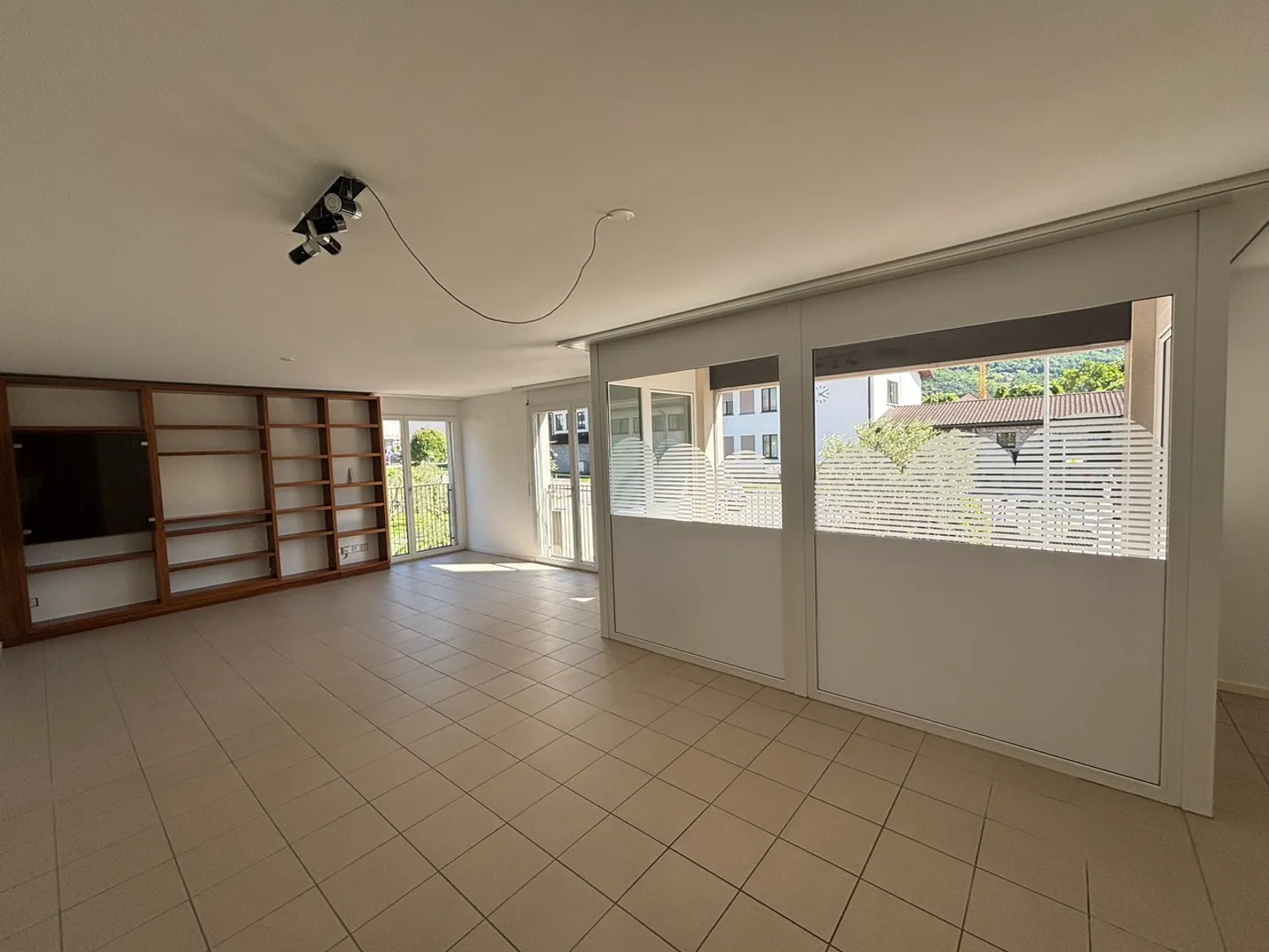 Elegante appartamento 2.5 locali - Foto 4 di 9