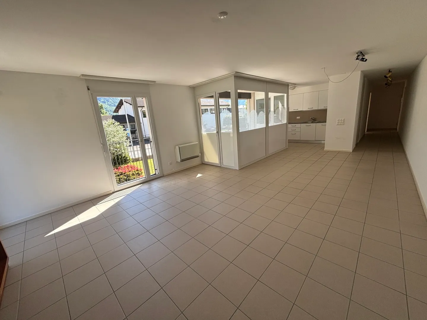 Elegante appartamento 2.5 locali - Foto 5 di 9