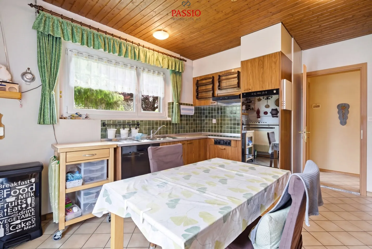 Affascinante casa unifamiliare con riserva di terreno su un lotto di 1'386 m² - Foto 9 di 46