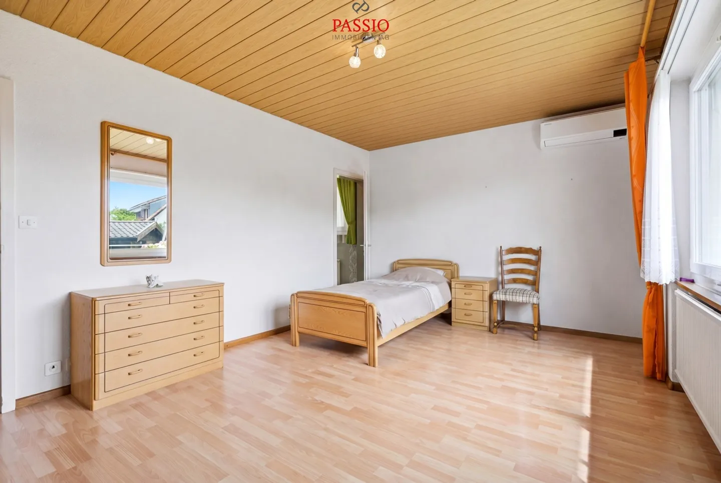 Affascinante casa unifamiliare con riserva di terreno su un lotto di 1'386 m² - Foto 18 di 46