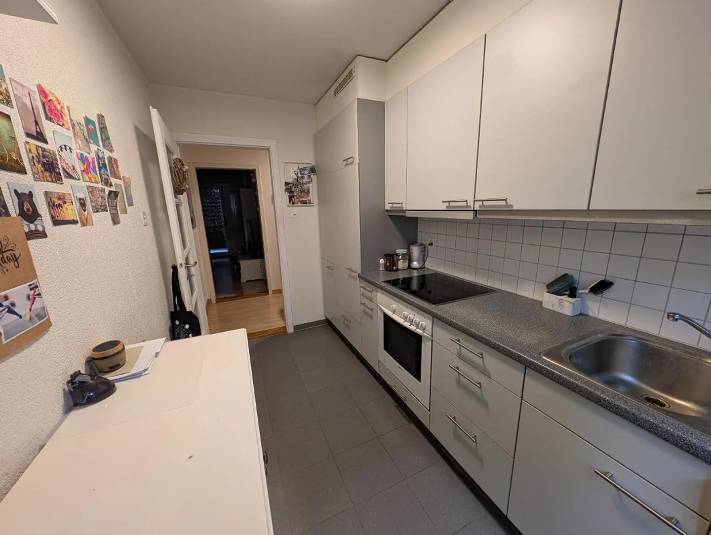 Charming 2-room apartment with balcony and beautiful view - Photo 7 of 9