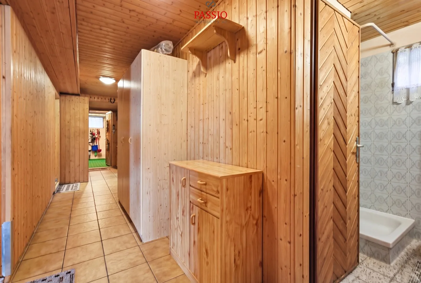 Affascinante casa unifamiliare con riserva di terreno su un lotto di 1'386 m² - Foto 24 di 46
