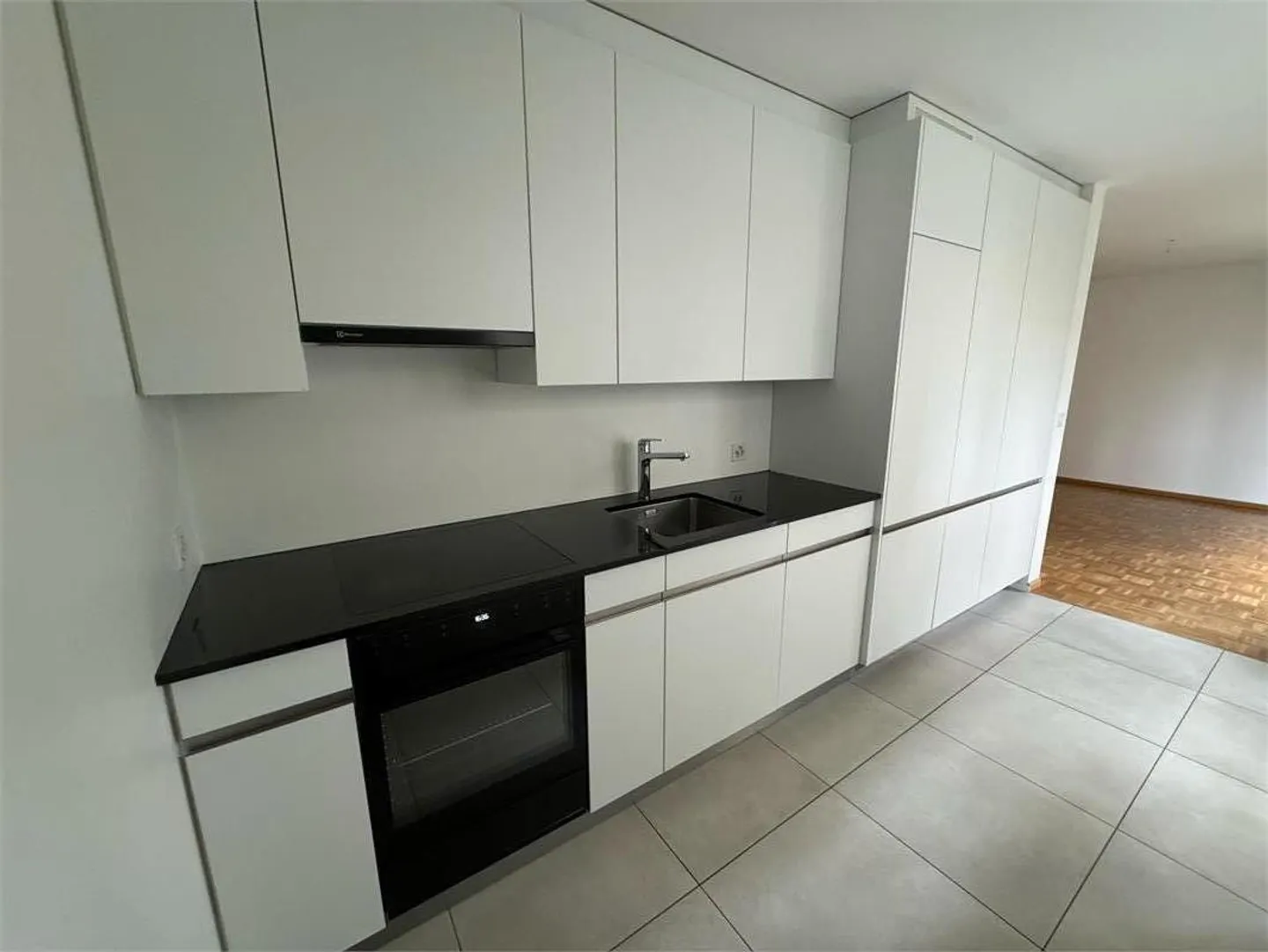 Grosszügige 3.5 Zimmerwohnung - Foto 2 von 11