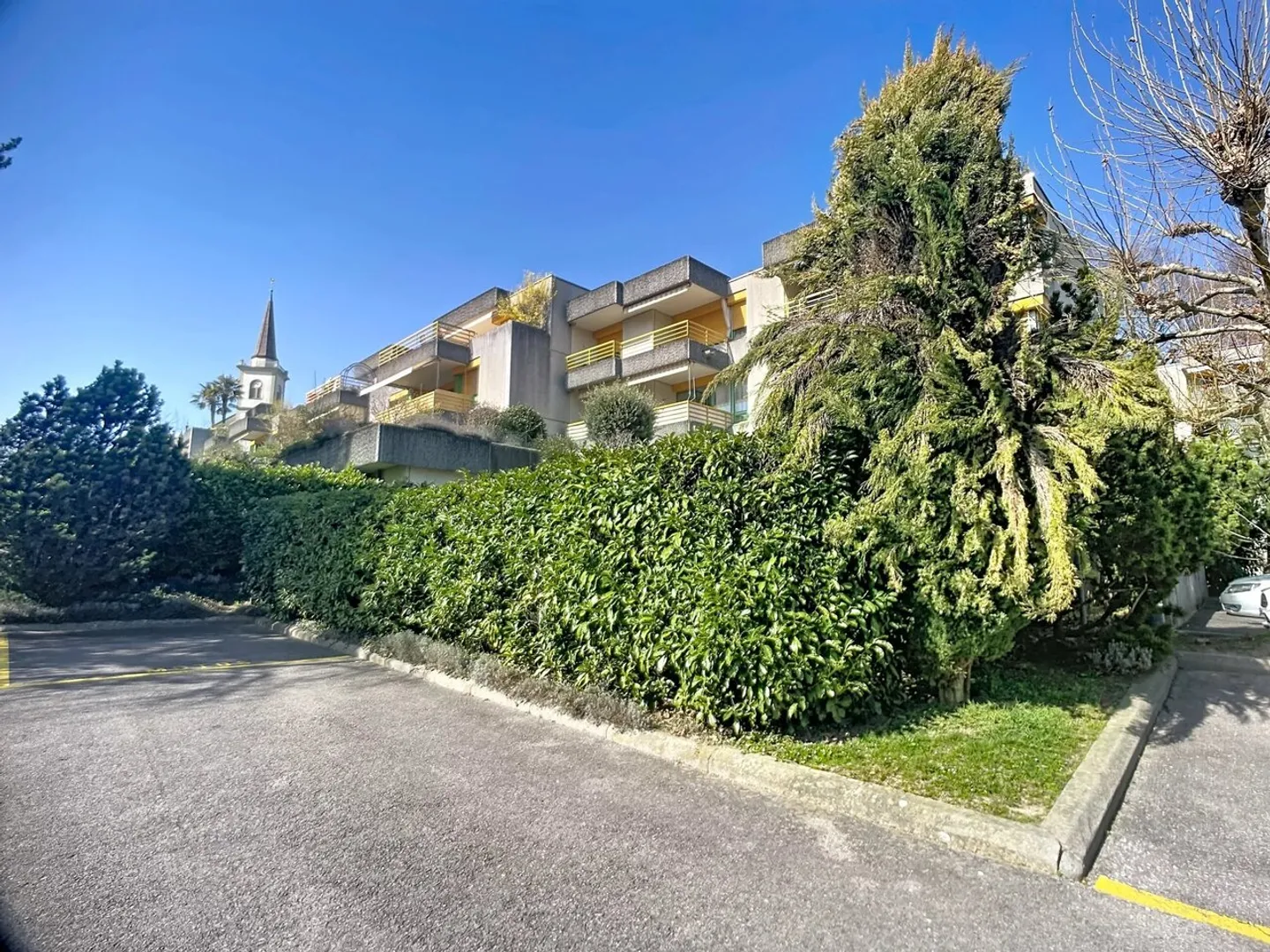 In the center, 3.5-room apartment with balcony and unobstructed view - Photo 1 of 12