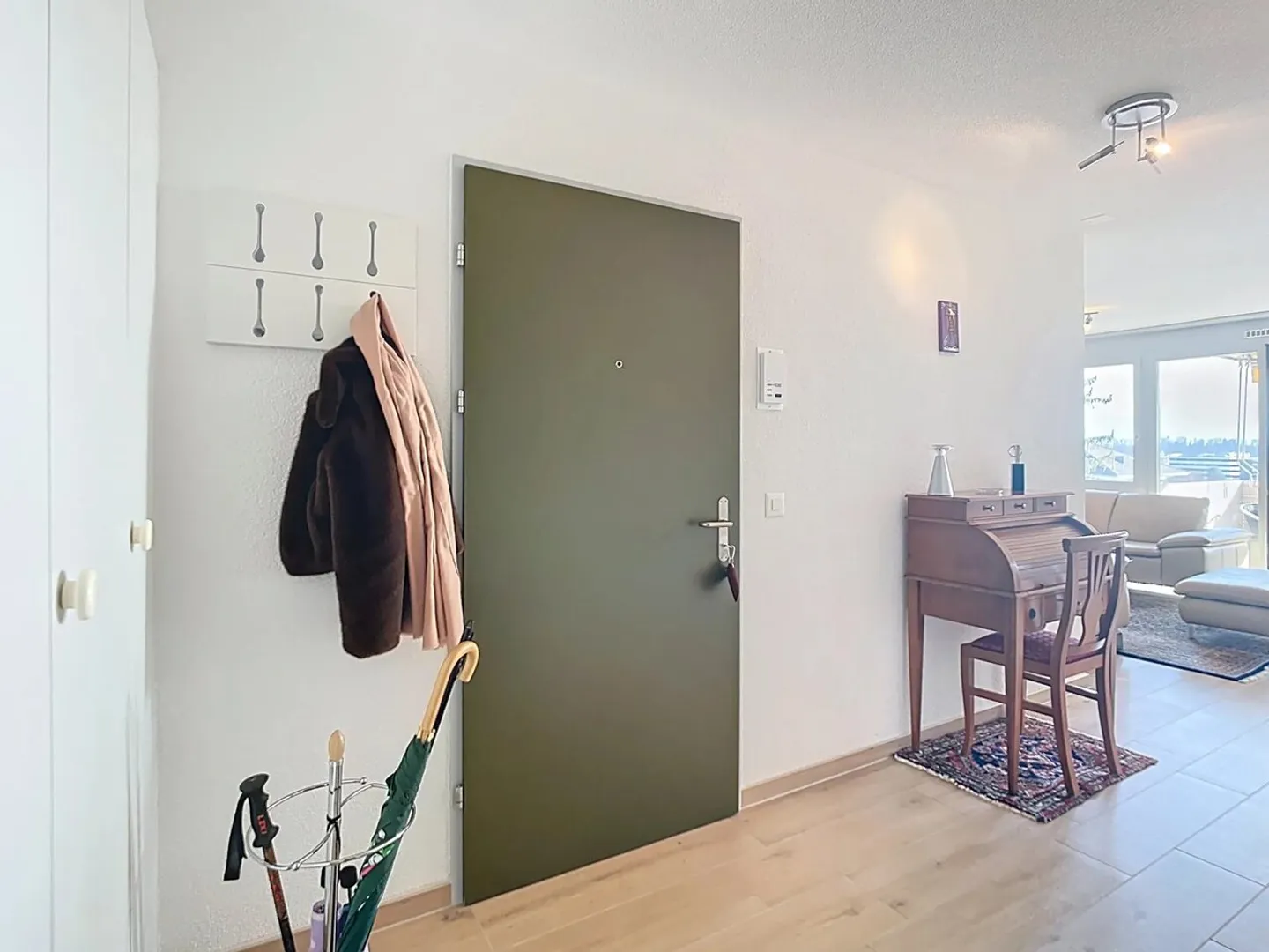 In the center, 3.5-room apartment with balcony and unobstructed view - Photo 8 of 12