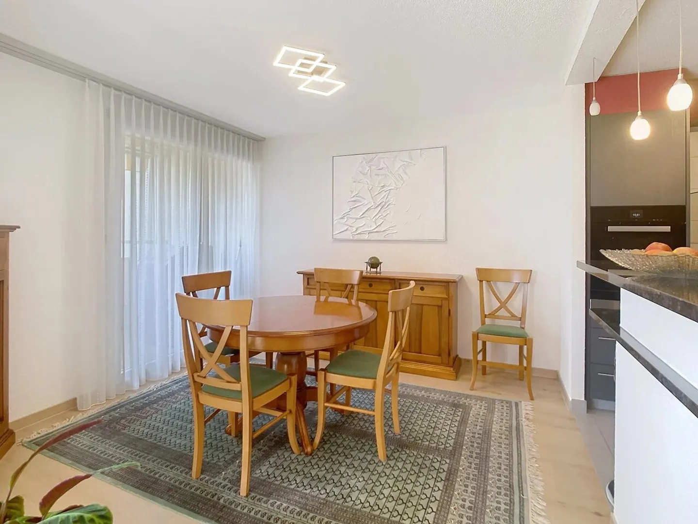 In the center, 3.5-room apartment with balcony and unobstructed view - Photo 10 of 12