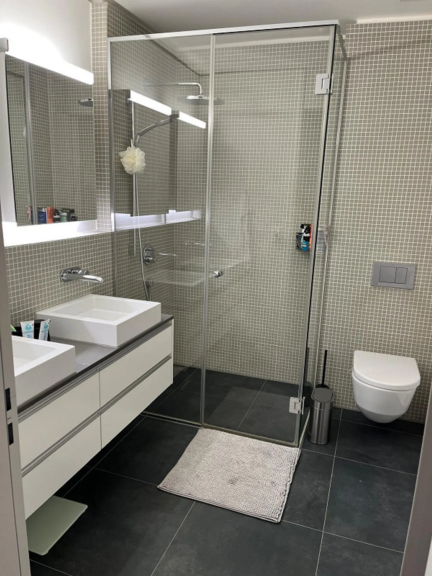 Moderne 3.5-Zimmer-Wohnung mit Balkon und Stadtblick im Kreis 5 - Foto 12 von 16