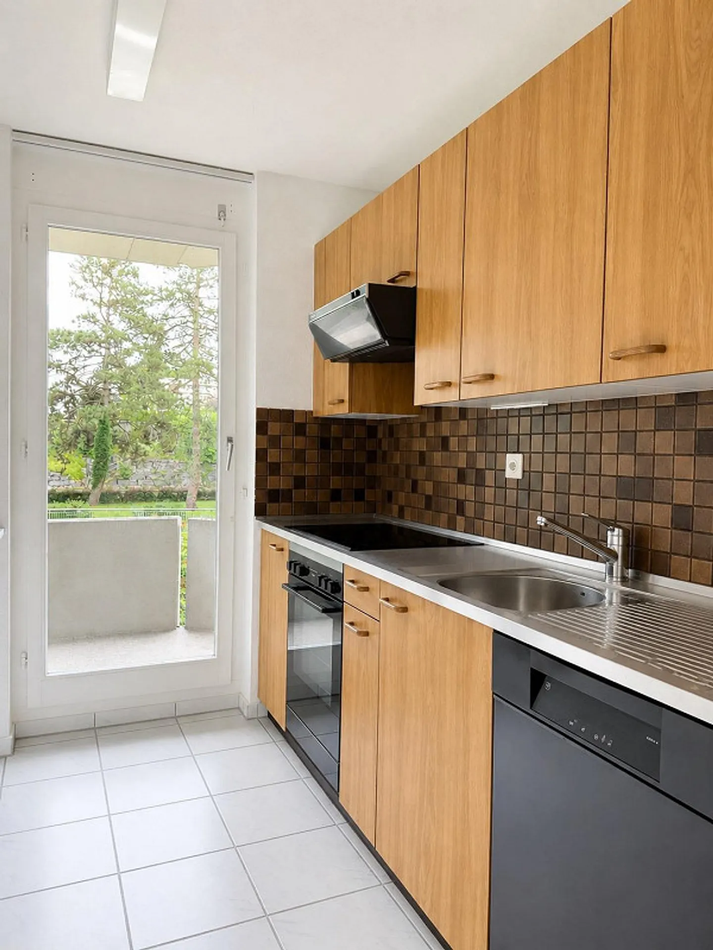 Bright 4.5-room apartment - central living comfort - Photo 1 of 6