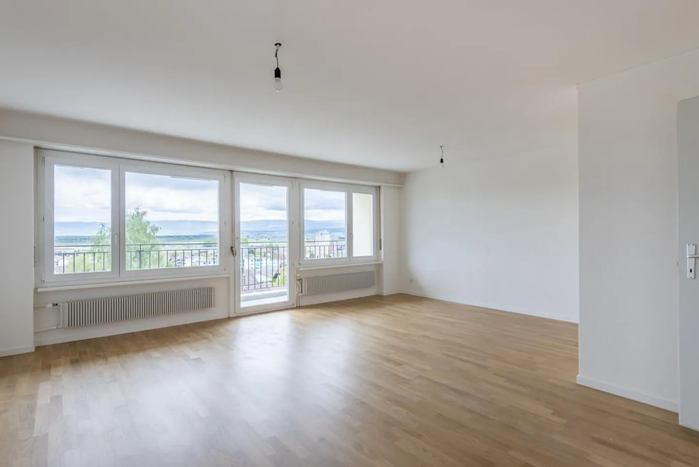 RENT WITHOUT DEPOSIT - Are you looking for your first apartment? - Photo 4 of 8