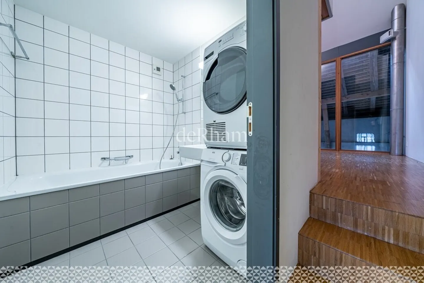 Triplex atypique dans un cadre verdoyant - Photo 7 sur 10