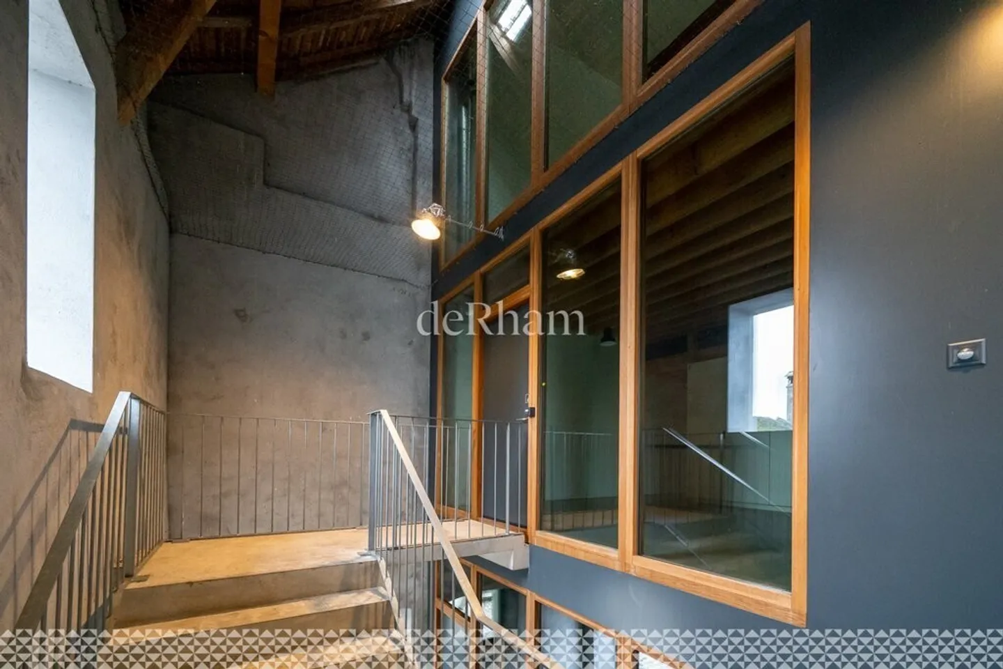 Triplex atypique dans un cadre verdoyant - Photo 8 sur 10