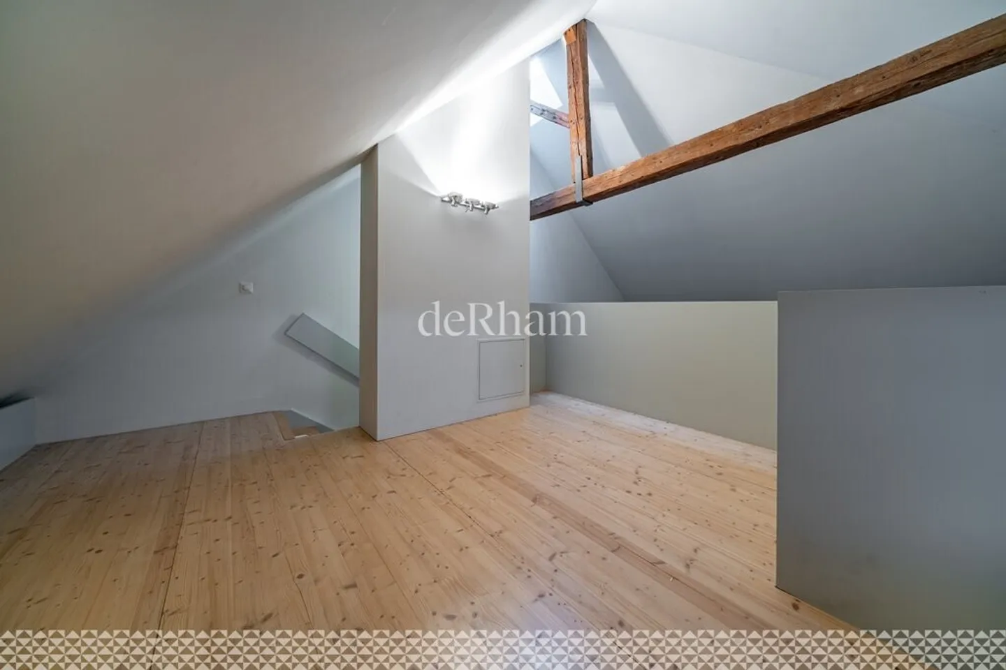 Triplex atypique dans un cadre verdoyant - Photo 6 sur 10