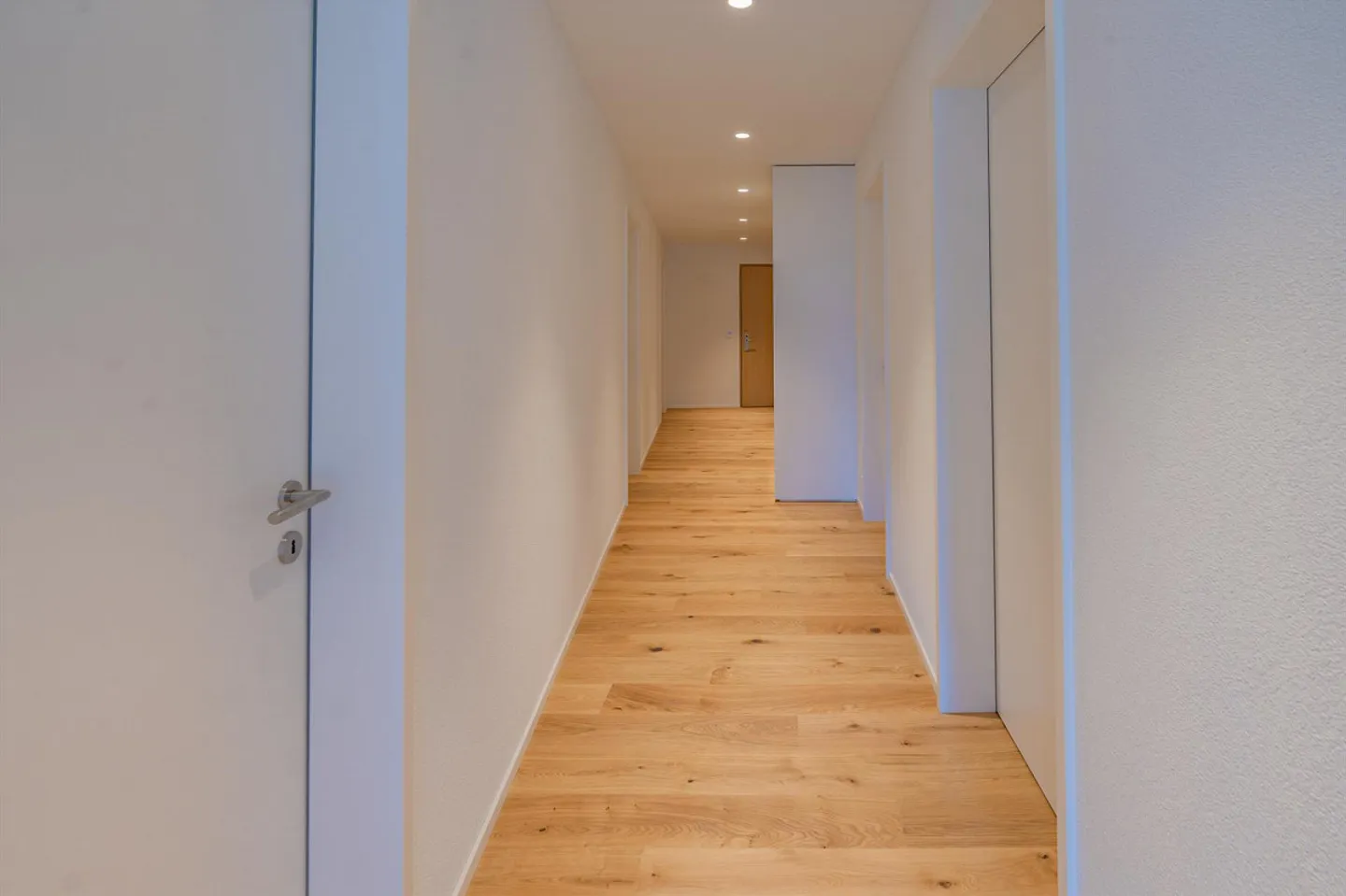 Great 4.5 room apartment with great view from 01.04.2026 - Photo 6 of 14