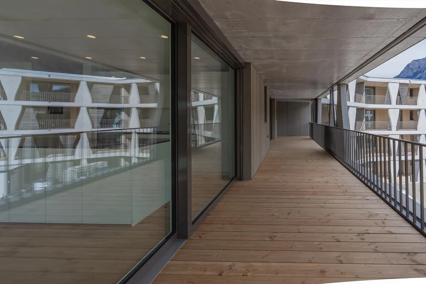 Great 4.5 room apartment with great view from 01.04.2026 - Photo 8 of 14