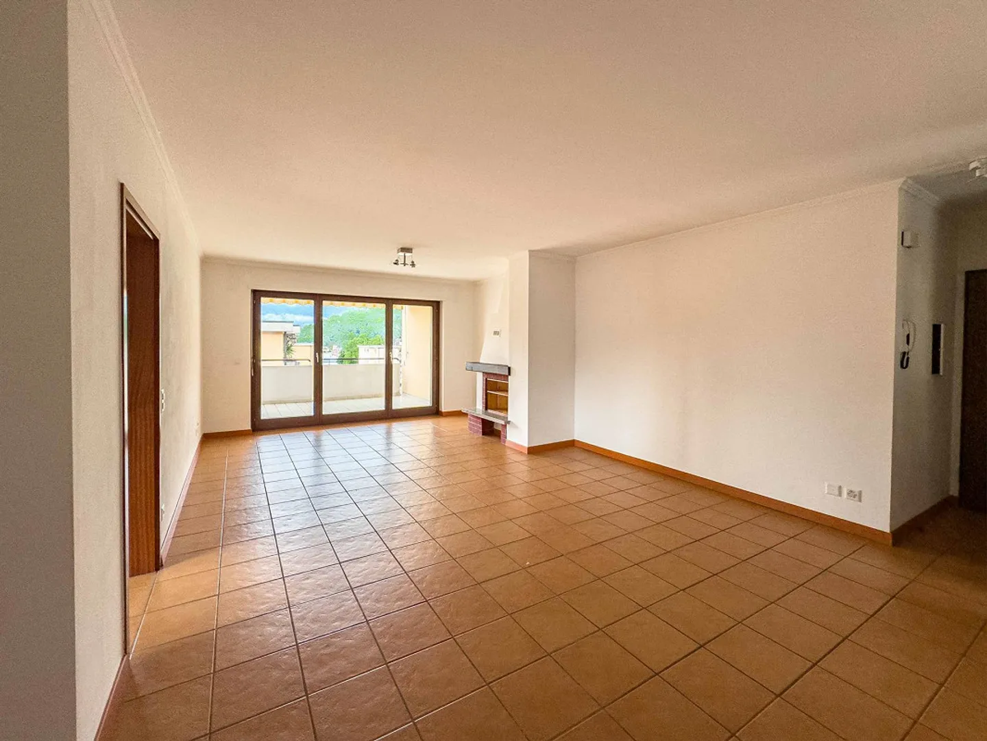 4.5 locali a Caslano anche come residenza secondaria - Foto 3 di 12