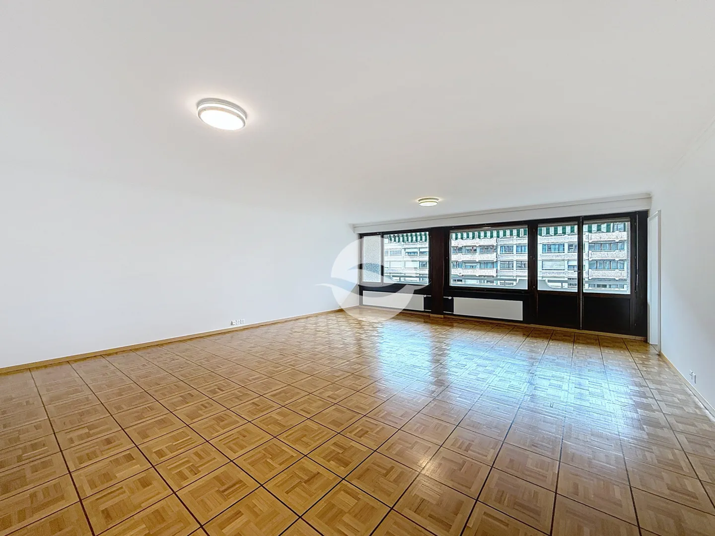 Geräumige Wohnung im Herzen von Florissant, 3 Schlafzimmer - Foto 2 von 9