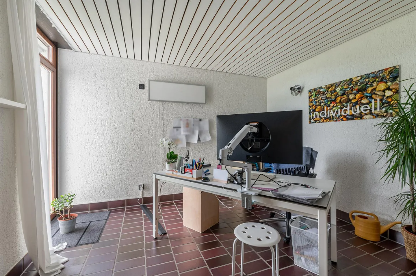 Private Living in a Beautiful Hillside Location Above Aarau - Photo 10 of 13